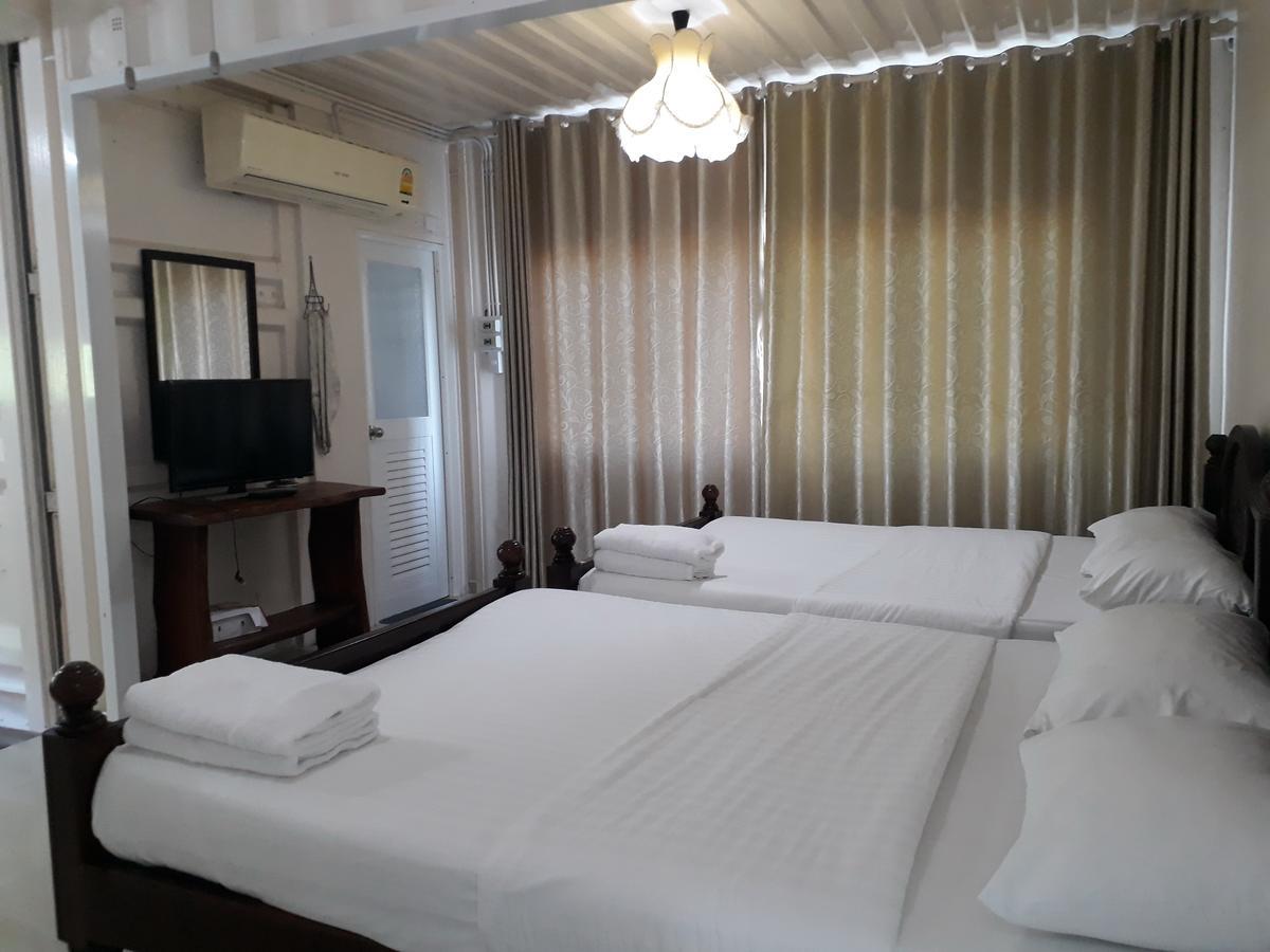 Farsai Homestay Lopburi Ngoại thất bức ảnh