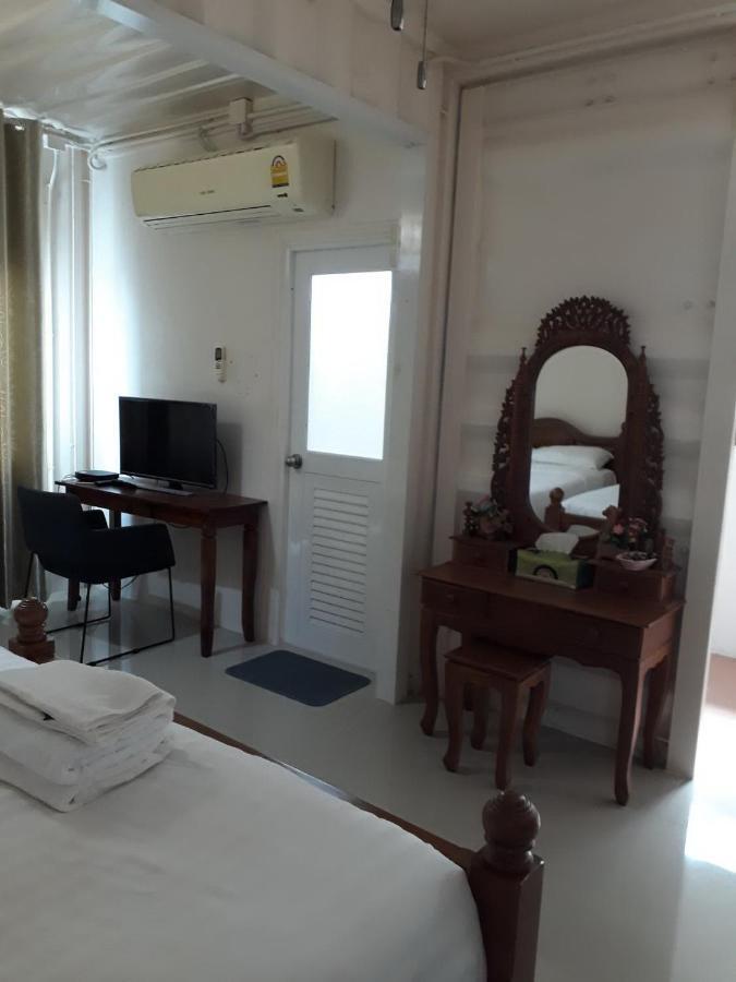 Farsai Homestay Lopburi Ngoại thất bức ảnh